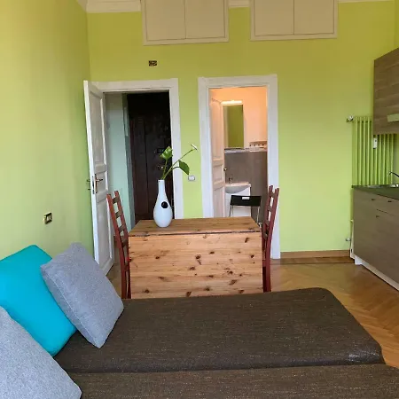 Bed and Breakfast Milano Centrale B&B Monolocale-Studio *