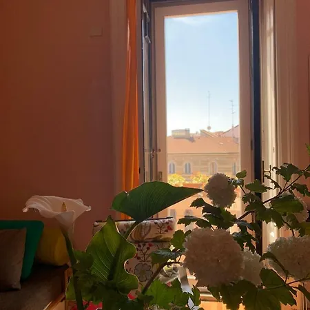 Milano Centrale B&B monolocale-studio Bed & Breakfast